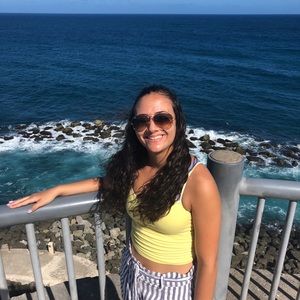 Meet your Posher, Vanessa